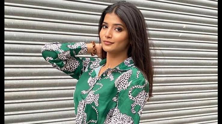 Samridhi Shukla Biography: Instagram, Nationality, Wikipedia, Movies, Net Worth, Age, Parents, Siblings Samridhi Shukla Biography: Instagram, Nationality, Wikipedia, Movies, Net Worth, Age, Parents, Siblings