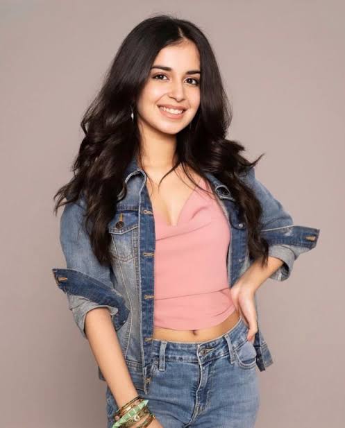 Anvesha Vij Biography: Age, Movies, TV Shows, Instagram, Parents, Siblings, Height, Net Worth Anvesha Vij Biography: Age, Movies, TV Shows, Instagram, Parents, Siblings, Height, Net Worth
