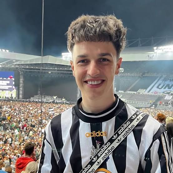 Cam Kirkham Bio: Instagram, Parents, Partner, Net Worth, YouTube, Age, Wiki Cam Kirkham Bio: Instagram, Parents, Partner, Net Worth, YouTube, Age, Wiki