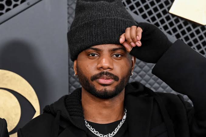 Bryson Tiller Biography: Age, Net Worth, Wikipedia, Songs, Height, Instagram, Family, Wife Bryson Tiller Biography: Age, Net Worth, Wikipedia, Songs, Height, Instagram, Family, Wife