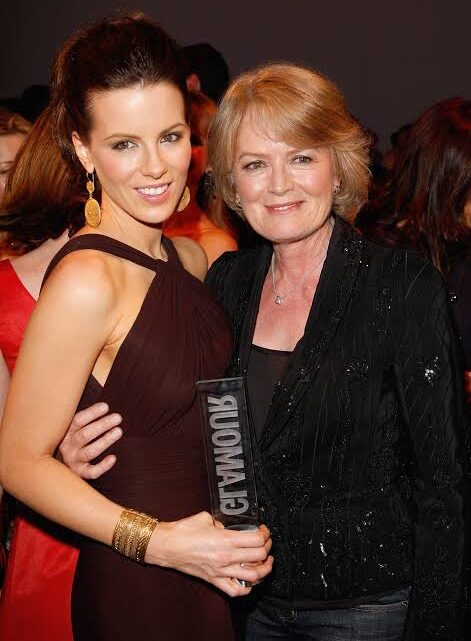 Kate Beckinsale’s Mother, Judy Loe Biography: Parents, Husband, Children, TV Shows, Age, Net Worth, Movies, Wiki Kate Beckinsale’s Mother, Judy Loe Biography: Parents, Husband, Children, TV Shows, Age, Net Worth, Movies, Wiki