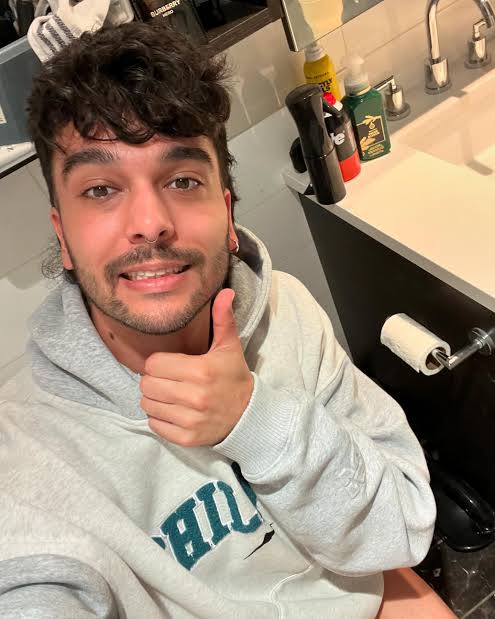Derek Gerard Biography: Nationality, Wikipedia, Age, Net Worth, YouTube, Parents, Height, Siblings Derek Gerard Biography: Nationality, Wikipedia, Age, Net Worth, YouTube, Parents, Height, Siblings
