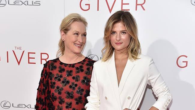 Meryl Streep’s Daughter, Louisa Jacobson Bio: Age, Net Worth, Movies, TV Shows, Height, Parents, Siblings, Wikipedia, Instagram Meryl Streep’s Daughter, Louisa Jacobson Bio: Age, Net Worth, Movies, TV Shows, Height, Parents, Siblings, Wikipedia, Instagram