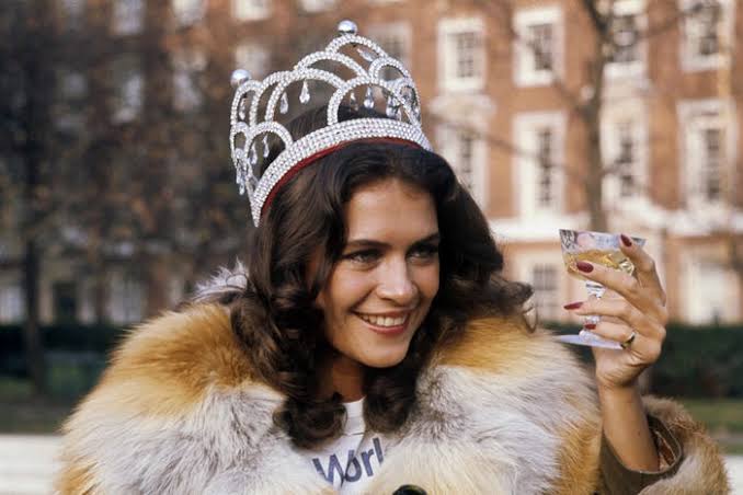 Cindy Breakspeare Biography: Songs, Albums, Husband, Age, Net Worth, Children, Parents, Siblings, Wikipedia Cindy Breakspeare Biography: Songs, Albums, Husband, Age, Net Worth, Children, Parents, Siblings, Wikipedia