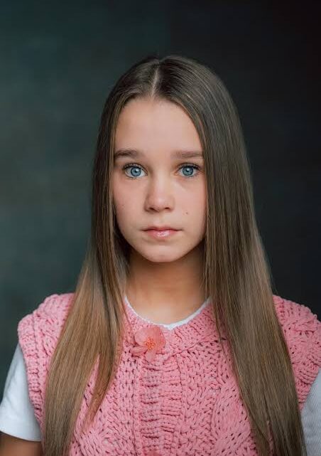 Alisha Weir Biography: Instagram, Net Worth, Wikipedia, Age, Movies, Parents, TV Shows, Siblings, Height Alisha Weir Biography: Instagram, Net Worth, Wikipedia, Age, Movies, Parents, TV Shows, Siblings, Height
