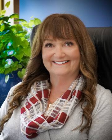 Christine Feehan Biography: Nationality, Age, Net Worth, Writing Career, Dark Series, Height, Parents, Children Christine Feehan Biography: Nationality, Age, Net Worth, Writing Career, Dark Series, Height, Parents, Children