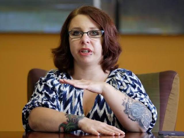 Michelle Knight Biography: Captivity, Books, Recovery, Marriage, Net Worth, Age, Parents, Height, Siblings Michelle Knight Biography: Captivity, Books, Recovery, Marriage, Net Worth, Age, Parents, Height, Siblings