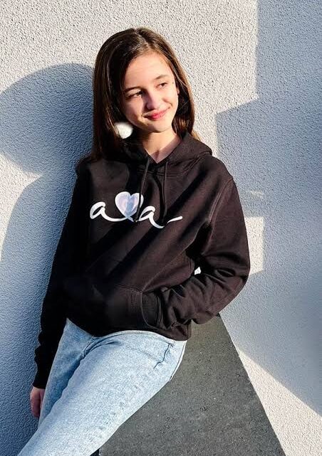 Ava Alles Biography: Age, YouTube Channel, Net Worth, Parents, Height, Career, Social Media, Personal Life Ava Alles Biography: Age, YouTube Channel, Net Worth, Parents, Height, Career, Social Media, Personal Life