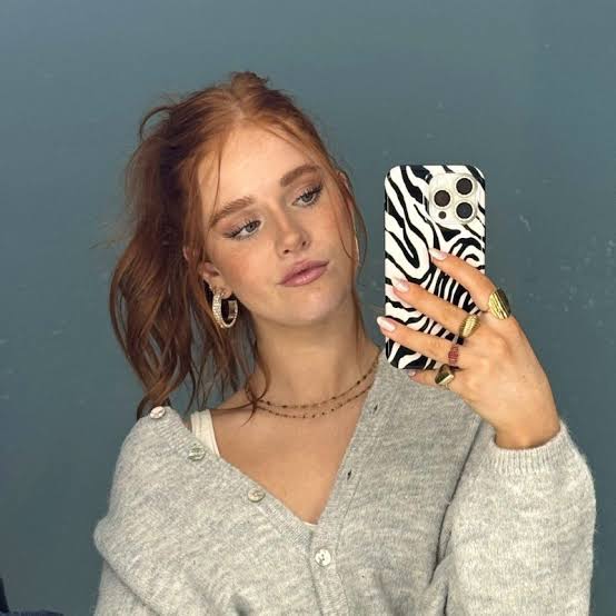 Mimi Geusebroek Biography: Age, Parents, Net Worth, Height, Group Members, Music, Discography, Career Mimi Geusebroek Biography: Age, Parents, Net Worth, Height, Group Members, Music, Discography, Career