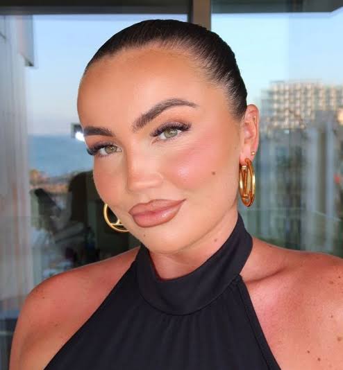 Ellie Kelly Biography: Age, Height, Net Worth, Instagram, Career, Parents, Siblings, Content Ellie Kelly Biography: Age, Height, Net Worth, Instagram, Career, Parents, Siblings, Content
