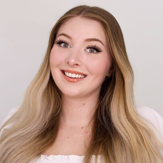Paula Wolf Biography: Makeup, Age, Nationality, Net Worth, Beauty, TikTok, Author, Wikipedia Paula Wolf Biography: Makeup, Age, Nationality, Net Worth, Beauty, TikTok, Author, Wikipedia