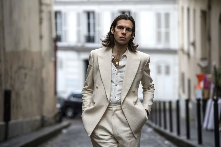 James Nicholas Righton Biography: Age, Net Worth, Siblings, Parents, Awards, Ethnicity, Wife, Daughters, Songs James Nicholas Righton Biography: Age, Net Worth, Siblings, Parents, Awards, Ethnicity, Wife, Daughters, Songs