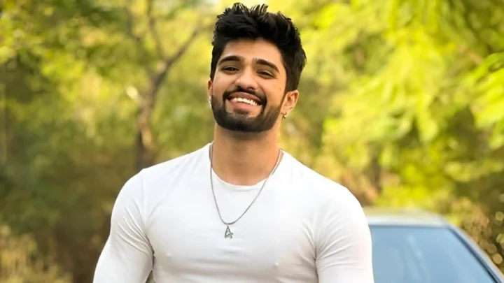 Zeeshan Khan Biography: Age, Net Worth, Instagram, Spouse, Height, Wiki, Parents, Siblings, Movies