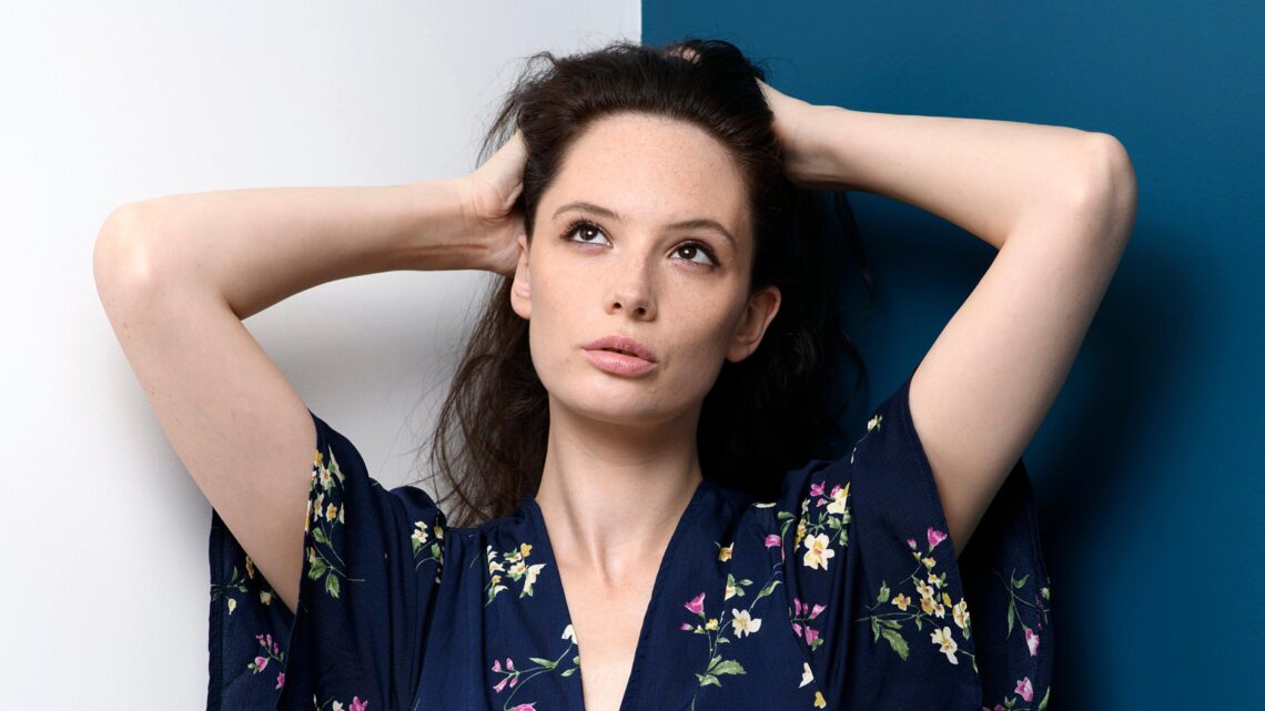 Olwen Kelly Biography: Height, Ethnicity, Age, Net Worth, Siblings, Parents, Movies Olwen Kelly Biography: Height, Ethnicity, Age, Net Worth, Siblings, Parents, Movies