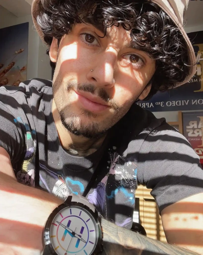 Niall Aslam Biography: Age, Net Worth, Siblings, Parents, Height, Ethnicity, Girlfriend, TV Series