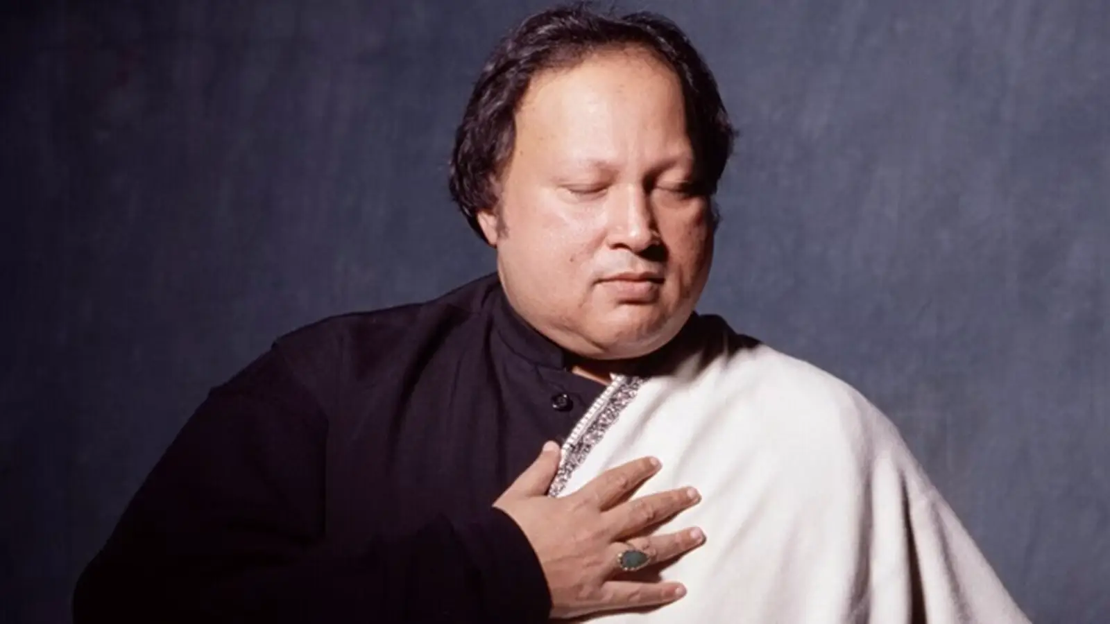 Nusrat Fateh Ali Khan Photo