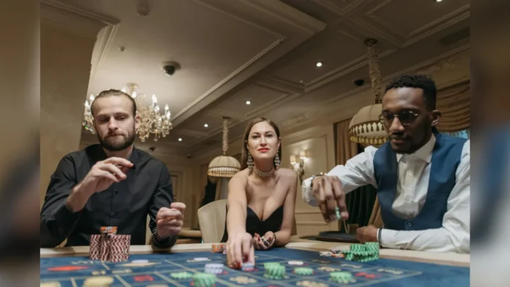 How Celebrity Culture Is Fuelling the Popularity of Online Casinos
