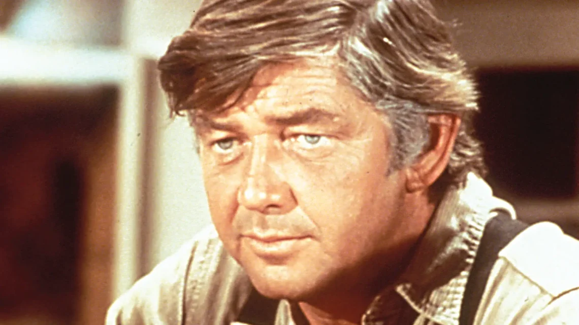 Ralph Waite (actor) Biography: Parents, Siblings, Wife, Movies, TV Shows, Age, Net Worth, Children, Death