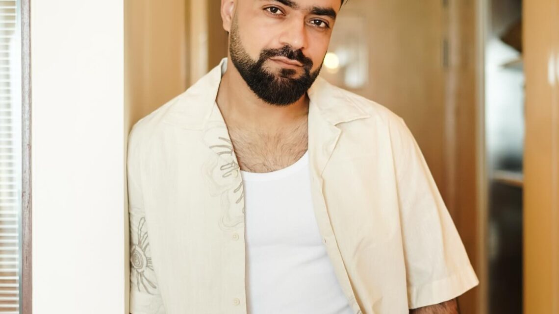 Rashid Khan Biography: Age, Net Worth, Siblings, Parents, Height, Ethnicity, Wife, Team, Awards Rashid Khan Biography: Age, Net Worth, Siblings, Parents, Height, Ethnicity, Wife, Team, Awards