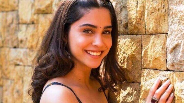 Sharvari Wagh Biography: Movies, TV Shows, Parents, Husband, Height, Instagram, Net Worth, Age