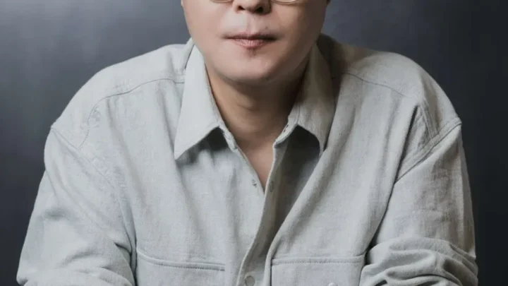 Shin Won-ho (director) Biography: TV Shows, Age, Net Worth, Movies, Wikipedia, Height, Wife, Children