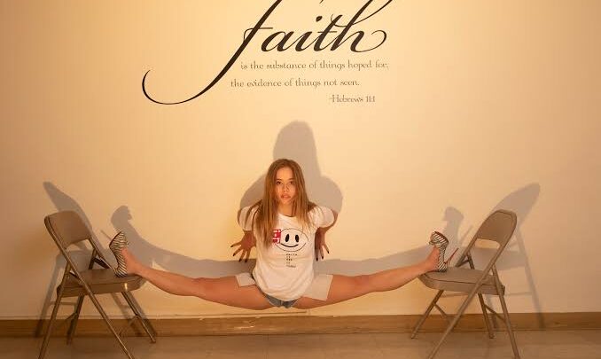 Lexee Smith Biography: Career, Age, Net Worth, Instagram, Parents