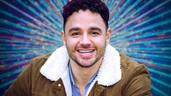 Adam Thomas Biography: Age, Net Worth, Siblings, Parents, Height, Ethnicity, Kids, Wife, Awards, Films