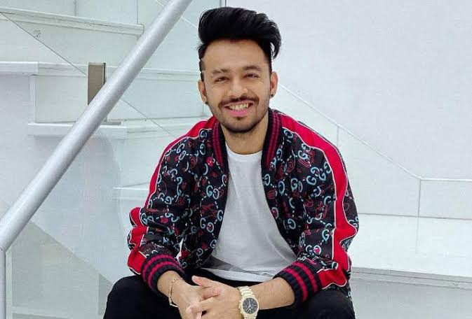 Tony Kakkar Biography: Songs, Instagram, Wikipedia, Net Worth, Age, Children, Height