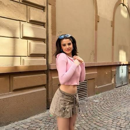 Karlotta Nila Photo