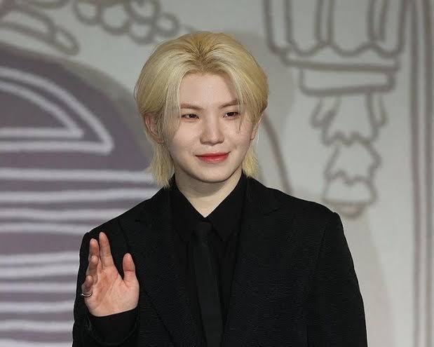 Woozi Biography: Producer, Age, Songs, Net Worth, Height, Parents, Solo Career, Military Service