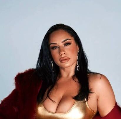 Selene Castle Biography: Age, Net Worth, Boyfriend, Parents, Height, Son, Wikipedia, Weight