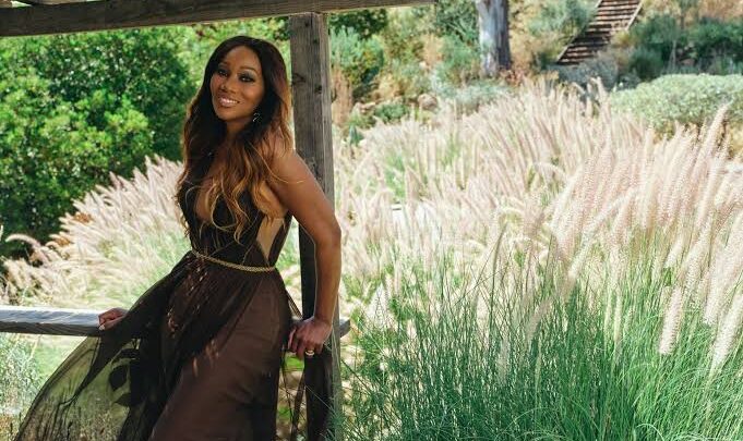 Yolanda Adams Biography: Songs, Net Worth, Instagram, Age, Parents, Siblings, Wife, Height, Children