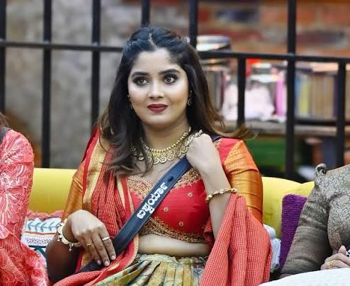 Aishwarya Shindogi Biography: Instagram, Movies, TV Shows, Parents, Height, Age, Net Worth