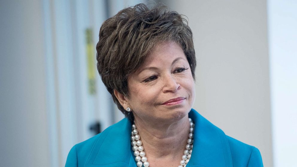 Valerie Jarrett Biography: Height, Ethnicity, Age, Net Worth, Siblings, Parents, Child, Ex-Husband, Political Party Valerie Jarrett Biography: Height, Ethnicity, Age, Net Worth, Siblings, Parents, Child, Ex-Husband, Political Party