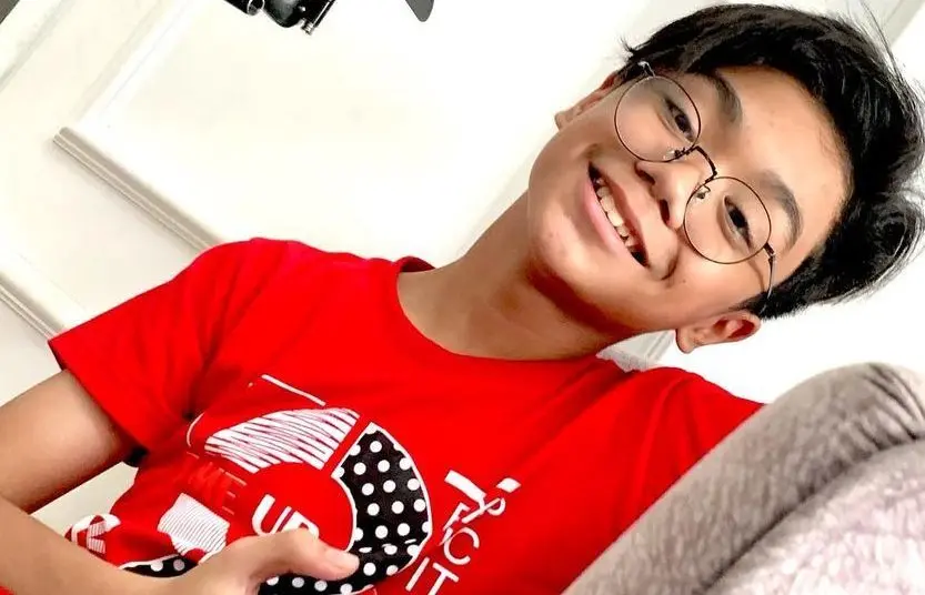 Adam Mika Biography: Girlfriend, Age, Children, Net Worth, Height, Parents, Instagram