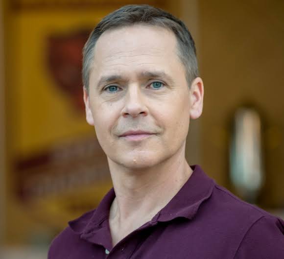 Chad Lowe Biography: Movies, Age, Net Worth, Life Goes On, Emmy Winner, Director, Height, Brother, Children Chad Lowe Biography: Movies, Age, Net Worth, Life Goes On, Emmy Winner, Director, Height, Brother, Children