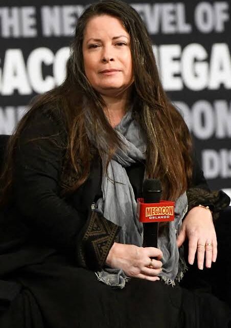 Holly Marie Combs Biography: Age, Net Worth, Charmed, Pretty Little Liars, Producer, Height, Children, Marriages, Movies Holly Marie Combs Biography: Age, Net Worth, Charmed, Pretty Little Liars, Producer, Height, Children, Marriages, Movies