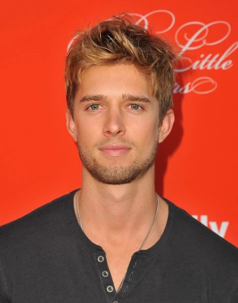 Drew Van Acker Biography: Movies, TV Shows, Age, Net Worth, Pretty Little Liars, Model, Producer, Height, Wife, Career Drew Van Acker Biography: Movies, TV Shows, Age, Net Worth, Pretty Little Liars, Model, Producer, Height, Wife, Career