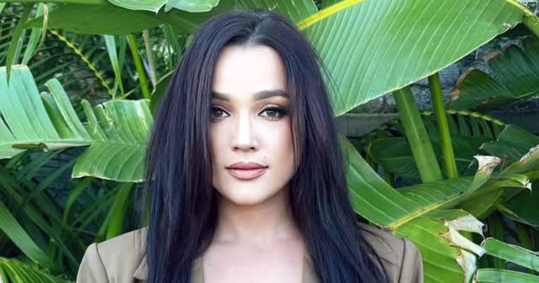 Karen Houghton’s Daughter, Natalie Zettel Biography: Age, Height, Husband, Net Worth, Career, Instagram, Modeling, Marriage Karen Houghton’s Daughter, Natalie Zettel Biography: Age, Height, Husband, Net Worth, Career, Instagram, Modeling, Marriage