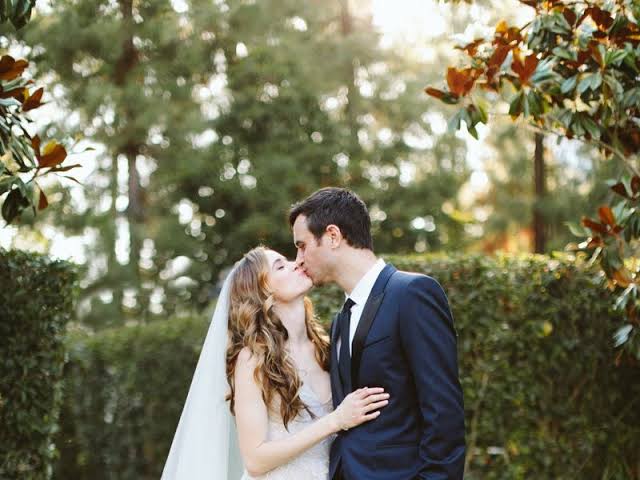 Danielle Panabaker’s Husband, Hayes Robbins Biography: Age, Wife, Danielle Panabaker, Career, Net Worth, Education, Law Firm Danielle Panabaker’s Husband, Hayes Robbins Biography: Age, Wife, Danielle Panabaker, Career, Net Worth, Education, Law Firm