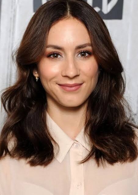 Troian Bellisario Biography: Age, Movies, Husband, Height, Net Worth, Shows, Kids, Nationality Troian Bellisario Biography: Age, Movies, Husband, Height, Net Worth, Shows, Kids, Nationality