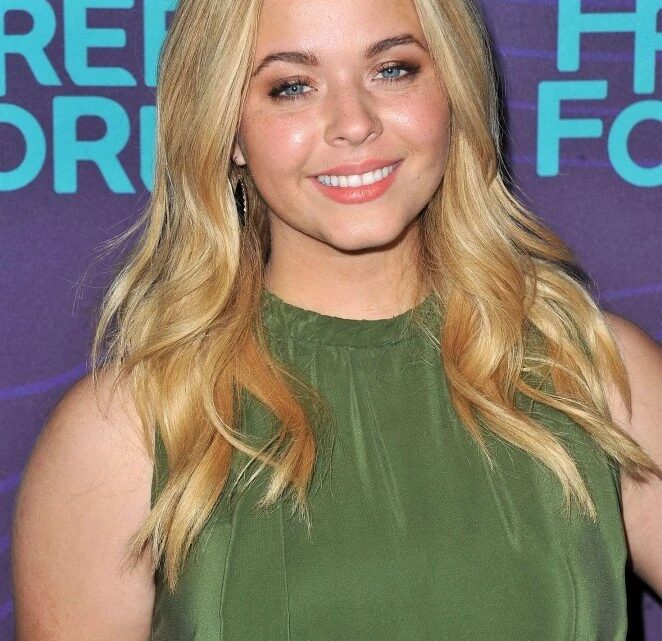 Sasha Pieterse Biography: Age, Movies, Husband, Height, Net Worth, Shows, Son, Nationality Sasha Pieterse Biography: Age, Movies, Husband, Height, Net Worth, Shows, Son, Nationality