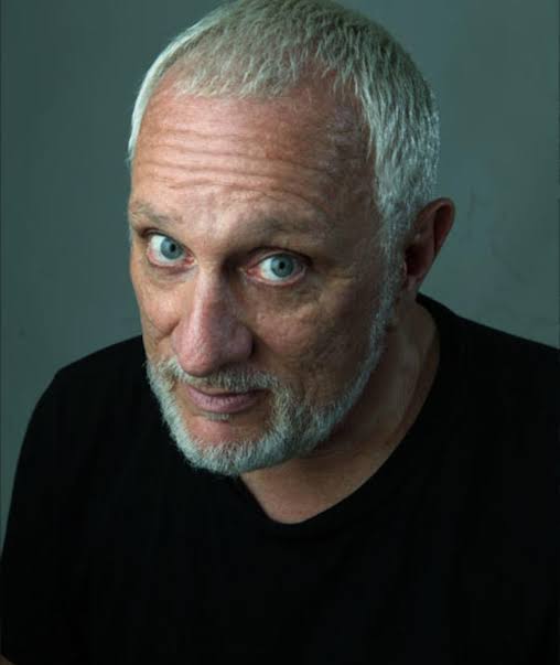 Geoffrey Giuliano Biography: Author, Movies, Net Worth, Books, Squid Game, Family, Height, Career, Personal Life Geoffrey Giuliano Biography: Author, Movies, Net Worth, Books, Squid Game, Family, Height, Career, Personal Life