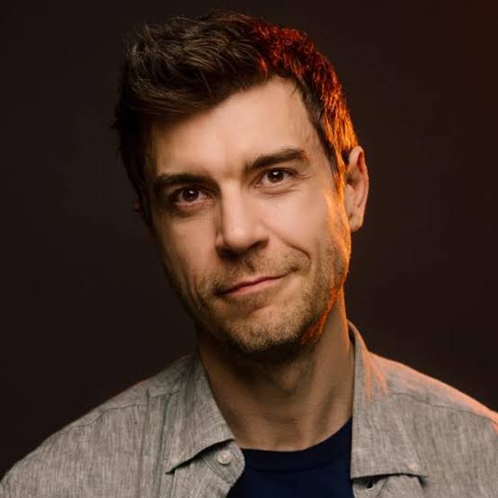 Daniel C. Kennedy Biography: Actor, Writer, Squid Game, Net Worth, Age, Career, Height, Education, Wife Daniel C. Kennedy Biography: Actor, Writer, Squid Game, Net Worth, Age, Career, Height, Education, Wife
