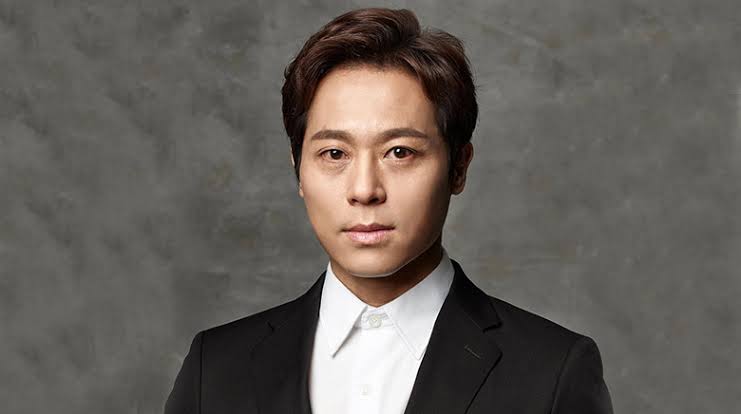 Lim Ki-hong Biography: Musicals, Age, Height, Squid Game, Net Worth, Career, Filmography, Personal Life Lim Ki-hong Biography: Musicals, Age, Height, Squid Game, Net Worth, Career, Filmography, Personal Life