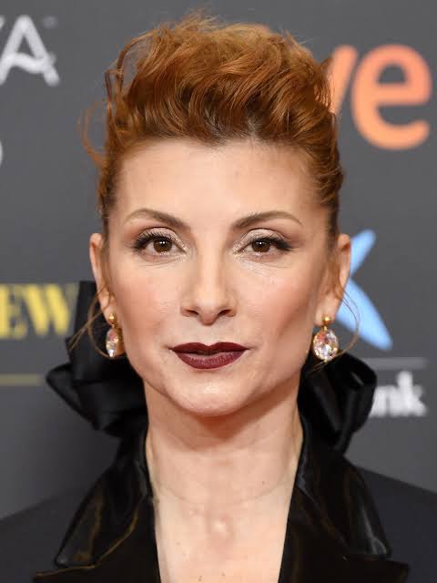 Najwa Nimri Biography: Age, Husband, Children, Money Heist, Net Worth, Height, Movies, Series, Awards, Instagram Najwa Nimri Biography: Age, Husband, Children, Money Heist, Net Worth, Height, Movies, Series, Awards, Instagram