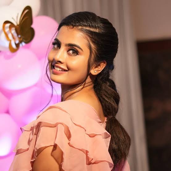 Madhu Gowda Biography: Film Career, Age, Marriage, Net Worth, YouTube, Kannada Cinema, Social Media Madhu Gowda Biography: Film Career, Age, Marriage, Net Worth, YouTube, Kannada Cinema, Social Media