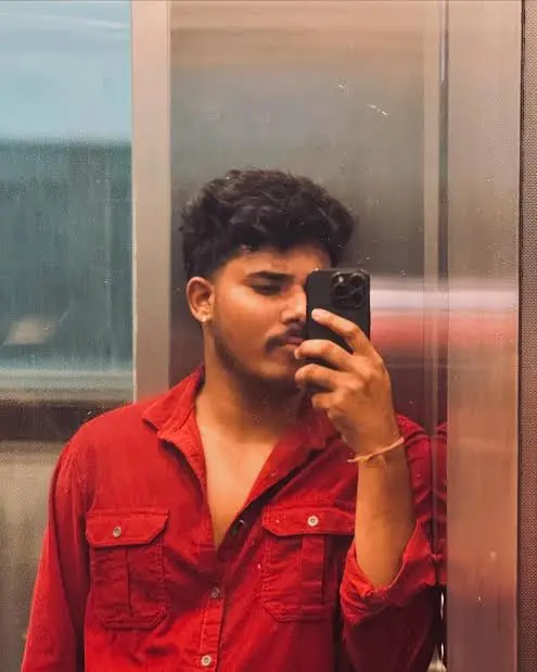 Mayank Kaushik Biography: Age, Girlfriend, Net Worth, Comedy, YouTube Channel, Parents, Pranks, Instagram