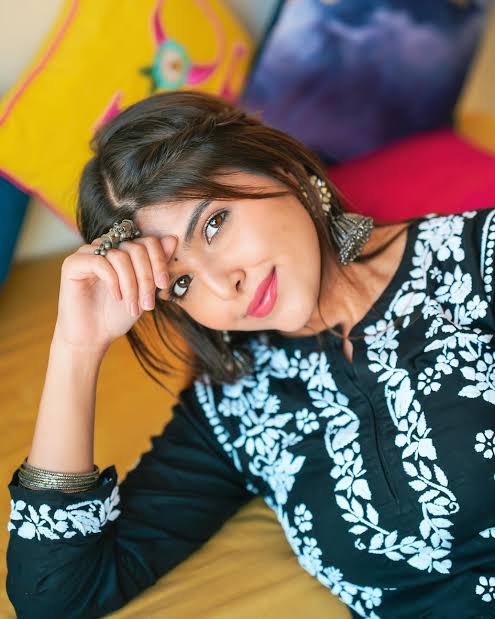 Ashi Khanna Biography: Age, Boyfriend, Net Worth, Modeling Career, YouTube Channel, Parents, Instagram Ashi Khanna Biography: Age, Boyfriend, Net Worth, Modeling Career, YouTube Channel, Parents, Instagram
