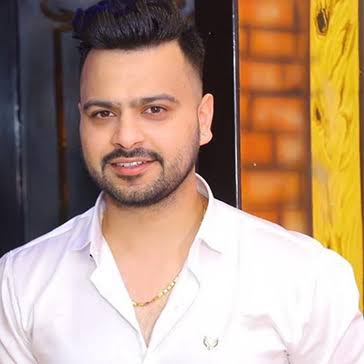 Harsh Malhan Biography: Age, Wife, Net Worth, Travel Vlogs, YouTube Channel, Parents, Wanderers Hub Harsh Malhan Biography: Age, Wife, Net Worth, Travel Vlogs, YouTube Channel, Parents, Wanderers Hub